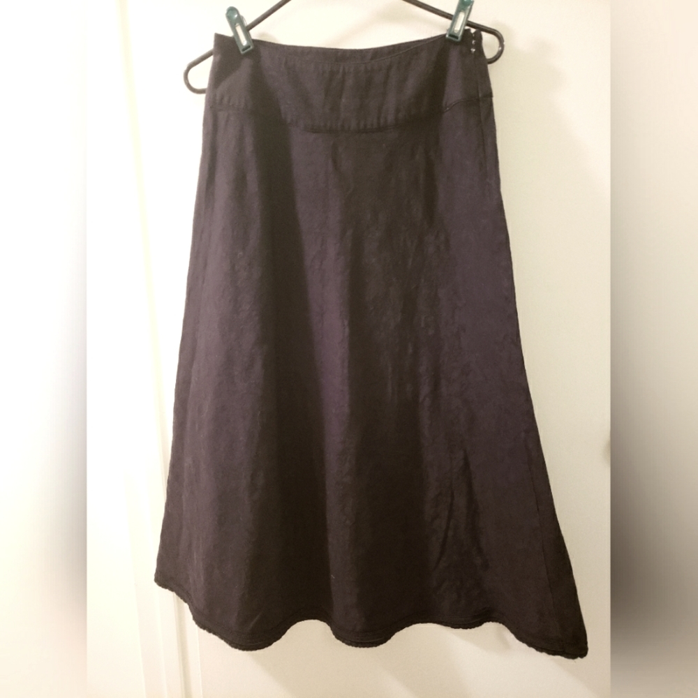 Talbots long black cotton A line skirt with subtle floral pattern Size 4